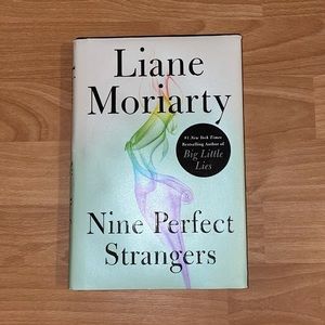 Hardcover Book Nine Perfect Strangers: Liane Moriarty